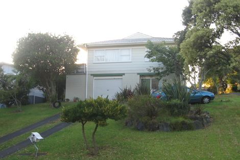 Photo of property in 8 Hamilton Place, Glenfield, Auckland, 0629