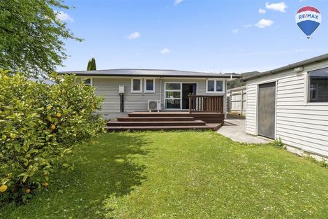 Photo of property in 266 Stokes Valley Road, Stokes Valley, Lower Hutt, 5019