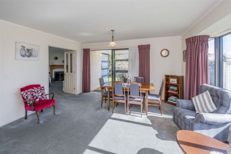 Photo of property in 12 Corfe Castle Lane, Levin, 5510