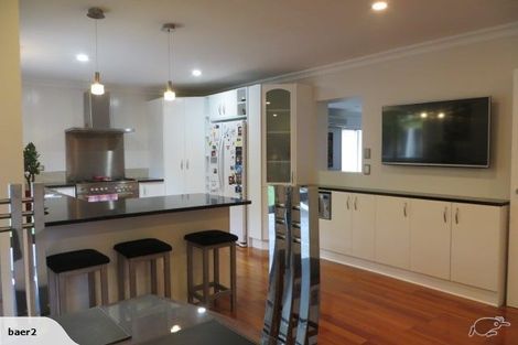 Photo of property in 96 Grovenor Drive, Orewa, 0931