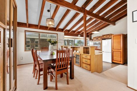 Photo of property in 88 Marine Parade, Mount Maunganui, 3116