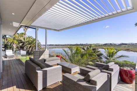 Photo of property in 53 Walter Street, Hauraki, Auckland, 0622