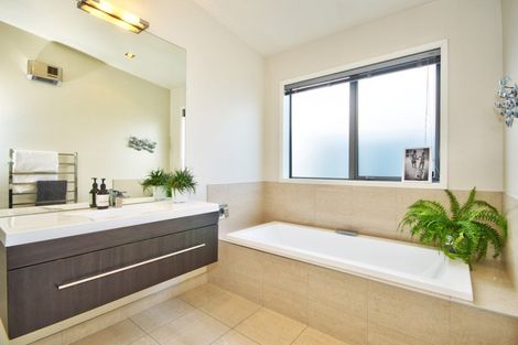 Photo of property in 9 Haddow's Place, Lake Hayes, Queenstown, 9304