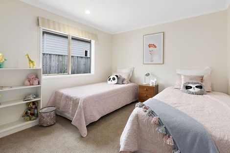 Photo of property in 177 Woodman Drive, Tawa, Wellington, 5028