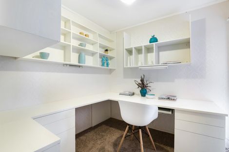 Photo of property in 24 Jack Paterson Road, Opaheke, Papakura, 2584