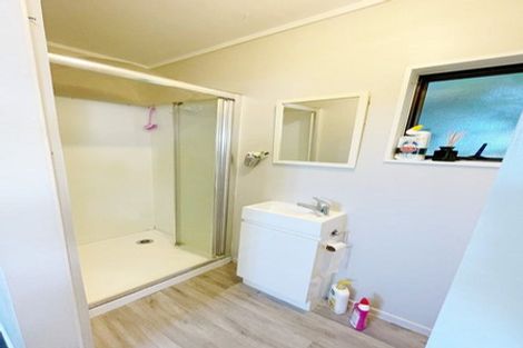 Photo of property in 5 Rondorlyn Place, Manurewa, Auckland, 2102