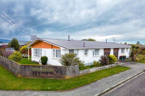 Photo of property in 16 Opie Street, Waimate, 7924