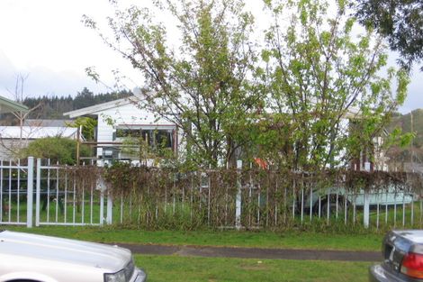 Photo of property in 107 Wattle Place, Whangamata, 3620