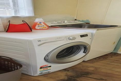 Photo of property in 48 Cologne Street, Martinborough, 5711