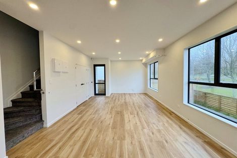 Photo of property in 2 Kuaka Drive, Takanini, 2112