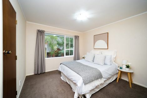 Photo of property in 12 Newnham Court, Tawa, Wellington, 5028