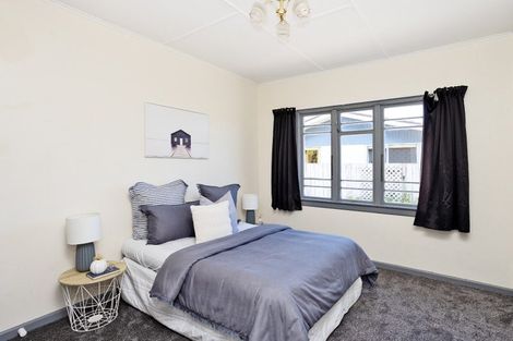 Photo of property in 27 Bullar Street, Grasmere, Invercargill, 9810