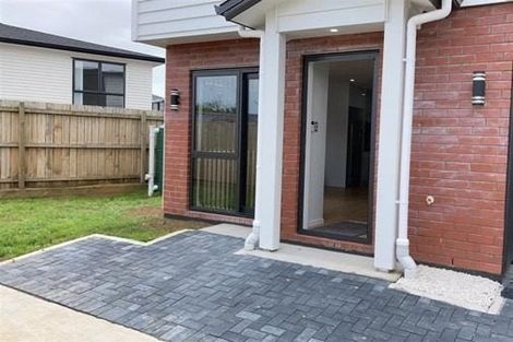 Photo of property in 1a Kendall Court, Wattle Downs, Auckland, 2103