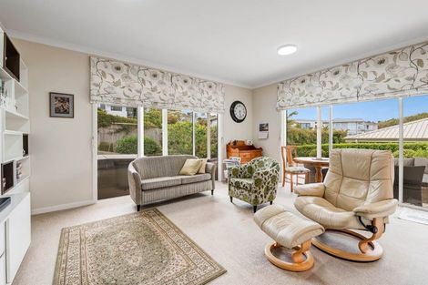 Photo of property in 61 Panorama Heights, Orewa, 0931