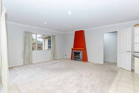 Photo of property in 32 Miers Glade, Rototuna North, Hamilton, 3210