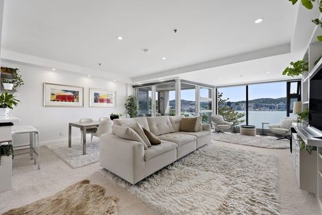 Photo of property in 10/318 Oriental Parade, Oriental Bay, Wellington, 6011