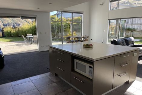 Photo of property in 1 Morning Star Terrace, Arthurs Point, Queenstown, 9371