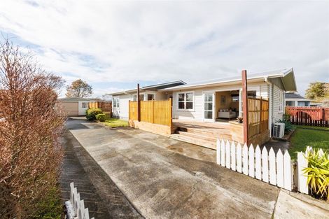 Photo of property in 39 Abraham Crescent, Milson, Palmerston North, 4414