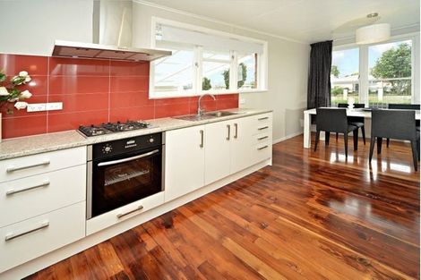 Photo of property in 1 Farmer Street, Mangere East, Auckland, 2024