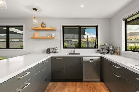 Photo of property in 25 Olds Crescent, Cromwell, 9310