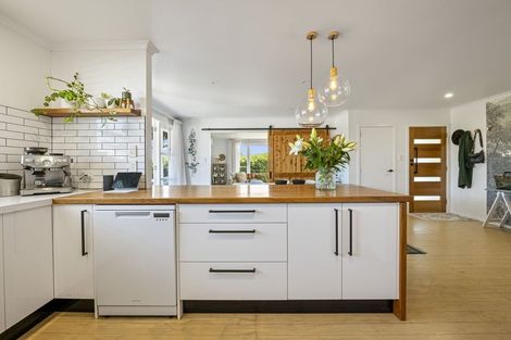 Photo of property in 57 Longfellow Road, Opunake, 4616