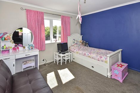 Photo of property in 11 Albert Street, Papakura, 2110