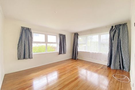 Photo of property in 63 Edgewater Drive, Pakuranga, Auckland, 2010