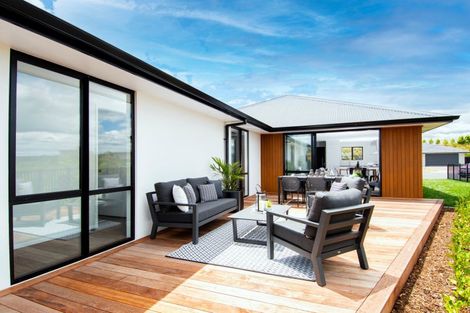 Photo of property in 32 Blacklock Road, Pyes Pa, Tauranga, 3112