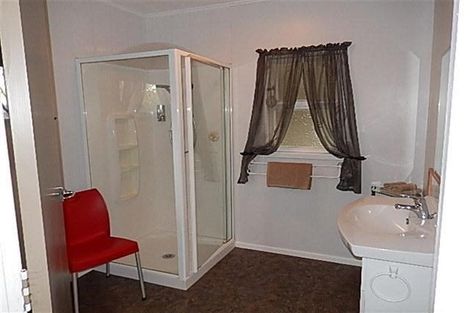 Photo of property in 4/119 Junction Road, Welbourn, New Plymouth, 4371