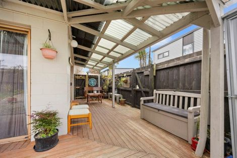 Photo of property in 1/312 Royal Road, Massey, Auckland, 0614
