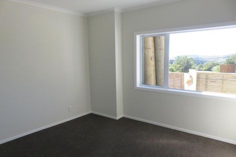 Photo of property in 18a Carluke Street, Paparangi, Wellington, 6037