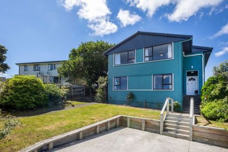 Photo of property in 33 Kokiri Crescent, Waitangirua, Porirua, 5024