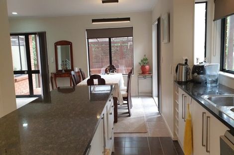 Photo of property in 1/23 Bond Crescent, Forrest Hill, Auckland, 0620