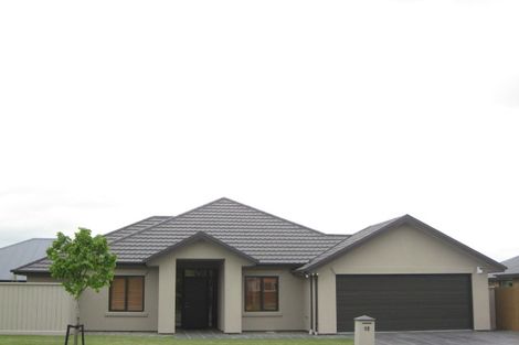 Photo of property in 12 Sheraton Place, Redwood, Christchurch, 8051