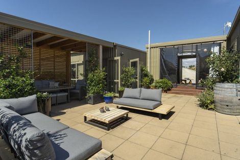 Photo of property in 105 Mcarthur Road, Springvale, Alexandra, 9391