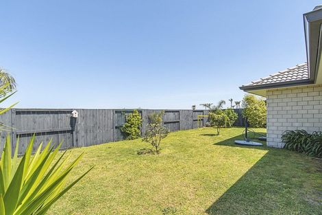 Photo of property in 122 The Boulevard, Papamoa Beach, Papamoa, 3118