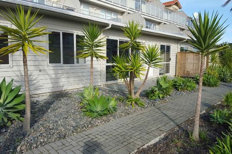 Photo of property in Santa Rosa, 2/340 Gulf Harbour Drive, Gulf Harbour, Whangaparaoa, 0930