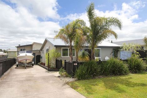 Photo of property in 92 Wharf Road, Clarks Beach, Pukekohe, 2679