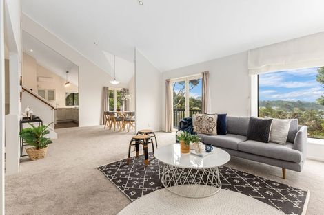 Photo of property in 5 Furneaux Grove, Whitby, Porirua, 5024