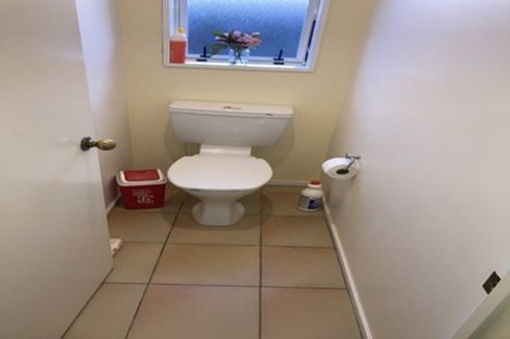 Photo of property in 4 Ronald George Place, Parklands, Christchurch, 8083