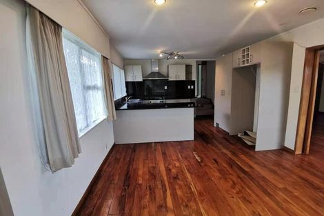Photo of property in 59 Sheridan Drive, New Lynn, Auckland, 0600