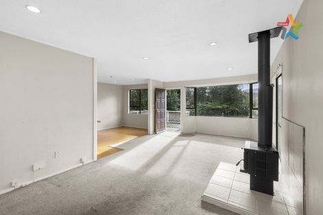 Photo of property in 20 Amber Grove, Birchville, Upper Hutt, 5018