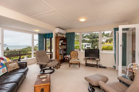 Photo of property in 44 Acheron Road, Paremata, Porirua, 5026