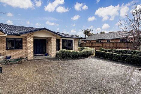 Photo of property in 35 Parkhaven Drive, Rosehill, Papakura, 2113