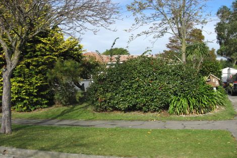 Photo of property in 83 Hoani Street, Northcote, Christchurch, 8052