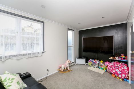 Photo of property in 22 Weymouth Street, New Plymouth, 4310