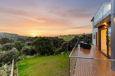 Photo of property in 14 Ringi Lane, Orewa, 0931