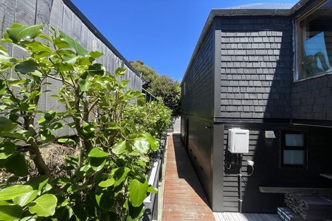 Photo of property in 92a Khandallah Road, Khandallah, Wellington, 6035