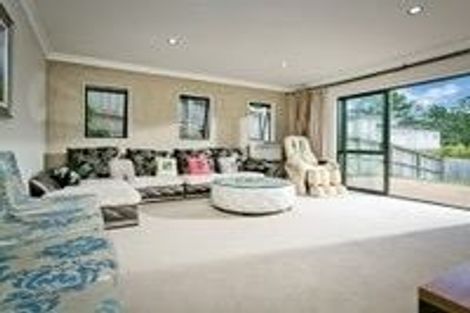 Photo of property in 62 Laurel Oak Drive, Schnapper Rock, Auckland, 0632