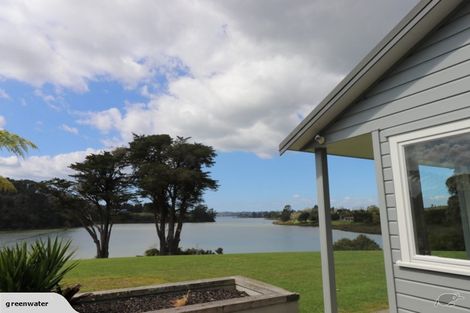 Photo of property in 107 Riverland Road, Kumeu, 0892